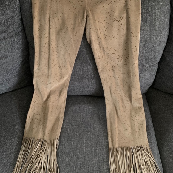 Tan fringed pants - Picture 2 of 5